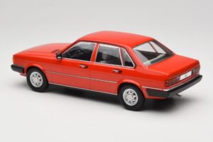 Audi 80 B2 GLS Roșu MCG 1:18 MCG18526 Metal - imaginea 5 din 6