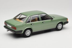 Audi 80 B2 Verde MCG 1:18 MCG18525 Metal - imaginea 2 din 6