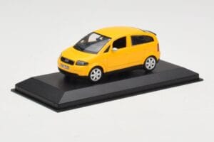 Audi A2 8Z Galben Minichamps 1:43 AUDI005 Metal - imaginea 2 din 4