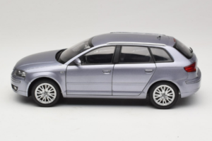 Audi A3 8P Sportback Light Blue Metallic Kyosho 1:18 5010403025 Metal - imaginea 4 din 8