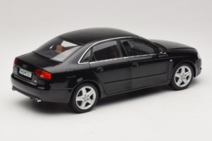 Audi A4 B6 3.2 Quattro Negru Minichamps 1:18 5010404125 Metal - imaginea 3 din 8