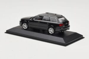 Audi A4 B7 Avant Negru Minichamps 1:43 AUDI008 Metal - imaginea 3 din 3
