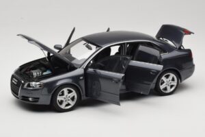 Audi A4 B7 Gri Metalizat Minichamps 1:18 100014400 Metal - imaginea 2 din 8