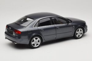 Audi A4 B7 Gri Metalizat Minichamps 1:18 100014400 Metal - imaginea 3 din 8