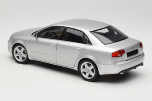 Audi A4 B7 Argintiu Minichamps 1:18 100014402 Metal - imaginea 7 din 8