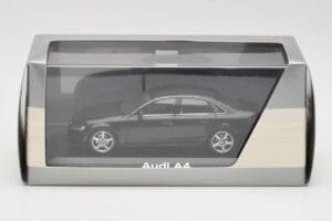 Audi A4 B8 3.2 Quattro Phantom Black Minichamps 1:43 5010704133 Metal - imaginea 4 din 4