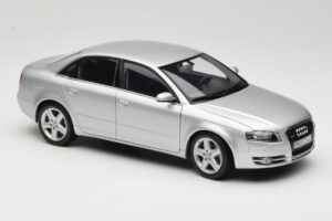 Audi A4 B8 3.2 Quattro Argintiu Minichamps 1:18 5010404115 Metal - imaginea 6 din 8