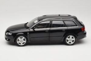 Audi A4 B8 Avant 3.2 Quattro Negru Minichamps 1:18 5010404225 Metal - imaginea 4 din 8