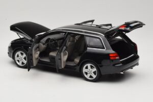 Audi A4 B8 Avant 3.2 Quattro Negru Minichamps 1:18 5010404225 Metal - imaginea 5 din 8