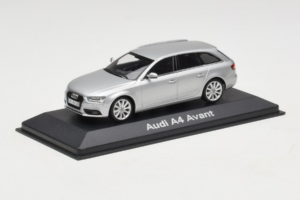 Audi A4 B8 Avant Ice Silver Minichamps 1:43 5011204213-R1 Metal - imaginea 2 din 4
