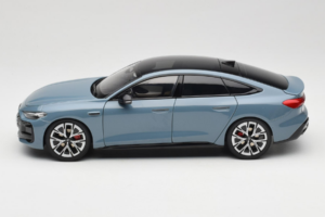 Audi A5L Sportback Albastru Gri OEM 1:18 ZAM60004B Metal - imaginea 4 din 8