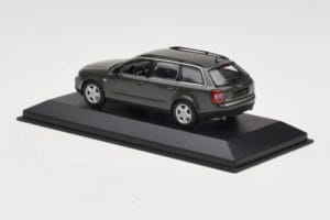 Audi A6 C5 Avant Gri Închis Minichamps 1:43 AUDI006 Metal - imaginea 3 din 4