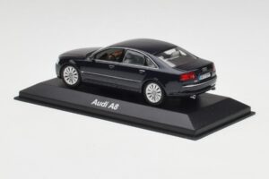 Audi A8 D3 Mauritius Albastru Metallic Minichamps 1:43 5010508123 Metal - imaginea 3 din 4