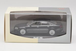 Audi A8 D3 Phantom Negru Minichamps 1:43 5010508133 Metal - imaginea 4 din 4