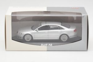Audi A8 D3 Argintiu Minichamps 1:43 20000001386001 Metal - imaginea 4 din 4