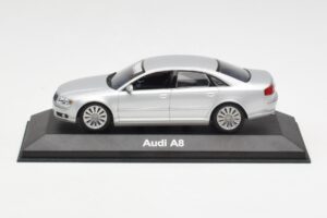 Audi A8 D3 Argintiu Minichamps 1:43 20000001386001 Metal