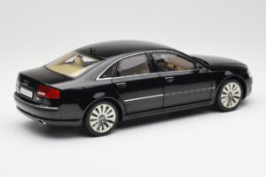 Audi A8 D3 W12 Negru Kyosho 1:18 09212BK Metal - imaginea 3 din 8