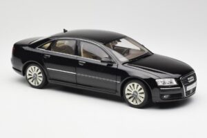 Audi A8 D3 W12 Negru Kyosho 1:18 09212BK Metal - imaginea 6 din 8