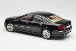 Audi A8 D3 W12 Negru Kyosho 1:18 09212BK Metal - imaginea 7 din 8