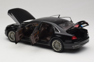 Audi A8L D3 W12 Phantom Black Kyosho 1:18 5011008125 Metal - imaginea 5 din 8