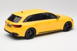 Audi RS4 B9 Avant Aniversare 25 ani Vegas Galben GT Spirit 1:18 GT935 Rășină - imaginea 2 din 6
