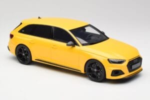 Audi RS4 B9 Avant Aniversare 25 ani Vegas Galben GT Spirit 1:18 GT935 Rășină - imaginea 4 din 6