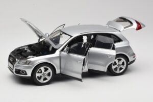 Audi Q5 8R Ice Silver Kyosho 1:18 09242IS Metal - imaginea 2 din 8