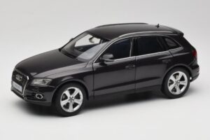 Audi Q5 8R Lava Grey Kyosho 1:18 09242LG Metal