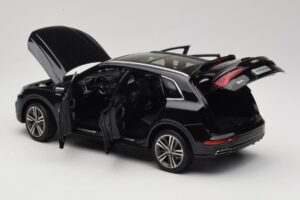 Audi Q5L FY Negru Paudi Model 1:18 26732 Metal - imaginea 5 din 8