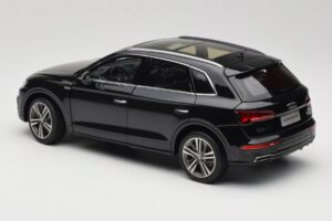 Audi Q5L FY Negru Paudi Model 1:18 26732 Metal - imaginea 7 din 8