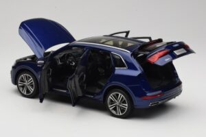 Audi Q5L FY Albastru Paudi Model 1:18 33729 Metal - imaginea 5 din 8