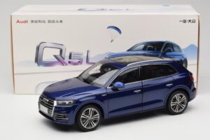 Audi Q5L FY Albastru Paudi Model 1:18 33729 Metal - imaginea 8 din 8