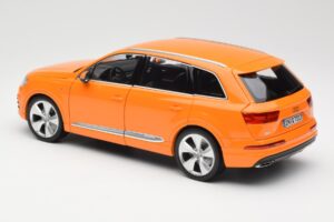 Audi Q7 4M Portocaliu Metallic Minichamps 1:18 110014004 Metal - imaginea 7 din 8
