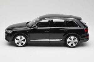 Audi Q7 4M Orca Black Minichamps 1:18 5011407625 Metal - imaginea 4 din 8