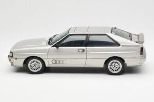 Audi Quattro LWB Argintiu AUTOart 1:18 70303 Metal - imaginea 4 din 8
