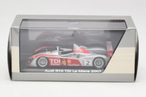 Audi R10 TDI LMP1 #2 R. Capello / T. Kristensen / A. McNish 24 Hours of Le Mans 2007 Minichamps 1:43 5020700223 Metal - imaginea 4 din 4