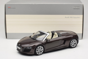 Audi R8 5.2 Spyder Teak Brown Kyosho 1:18 5010918525 Metal - imaginea 8 din 8