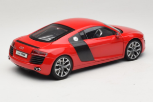 Audi R8 Roșu Kyosho 1:18 09213R Metal - imaginea 3 din 8