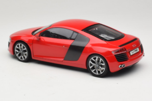Audi R8 Roșu Kyosho 1:18 09213R Metal - imaginea 7 din 8