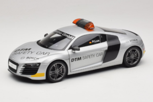 Audi R8 Safety Car 24 Hours of Le Mans 2008 Kyosho 1:18 09214DTM Metal