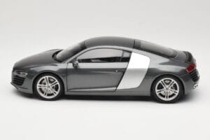 Audi R8 Type 42 4.2 Daytona Grey Kyosho 1:18 5010618425 Metal - imaginea 4 din 8