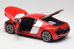 Audi R8 V10 Brilliant Roșu Kyosho 1:18 09216RR Metal - imaginea 5 din 8