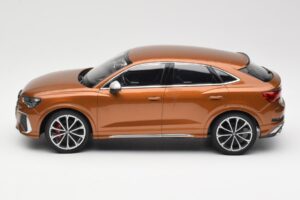 Audi RS Q3 Sportback 8U Brown Metallic Minichamps 1:18 155018104 Metal - imaginea 3 din 6
