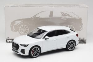 Audi RS Q3 F3 Sportback Glacier White Metallic Minichamps 1:18 155018105 Metal - imaginea 6 din 6