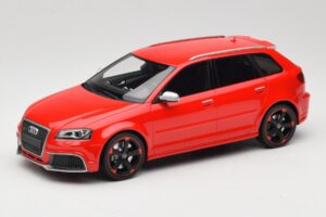 Audi RS3 8P Sportback Roșu DNA 1:18 DNA000056 Rășină
