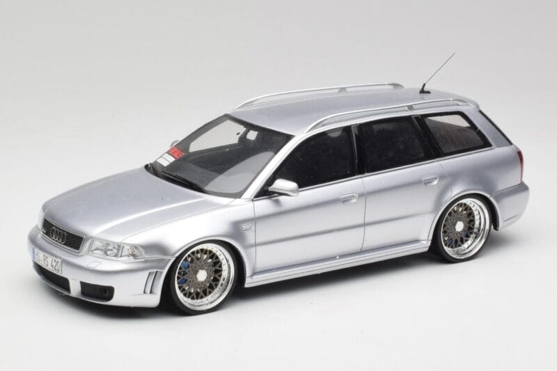 Audi RS4 B5 Avant Argintiu Custom Wheels Otto 1:18 OT521 Rășină