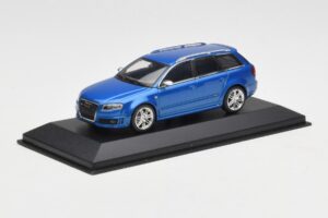 Audi RS4 B7 Avant Blue Metallic Minichamps 1:43 AUDI010 Metal - imaginea 2 din 4