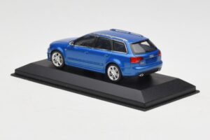 Audi RS4 B7 Avant Blue Metallic Minichamps 1:43 AUDI010 Metal - imaginea 3 din 4