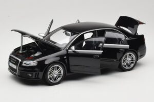 Audi RS4 B7 Sedan Phantom Black Minichamps 1:18 5010509115 Metal - imaginea 2 din 8