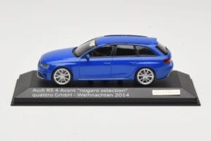 Audi RS4 B8 Avant Nogaro Blue Selecție Crăciun 2014 Minichamps 1:43 AUDI003 Metal